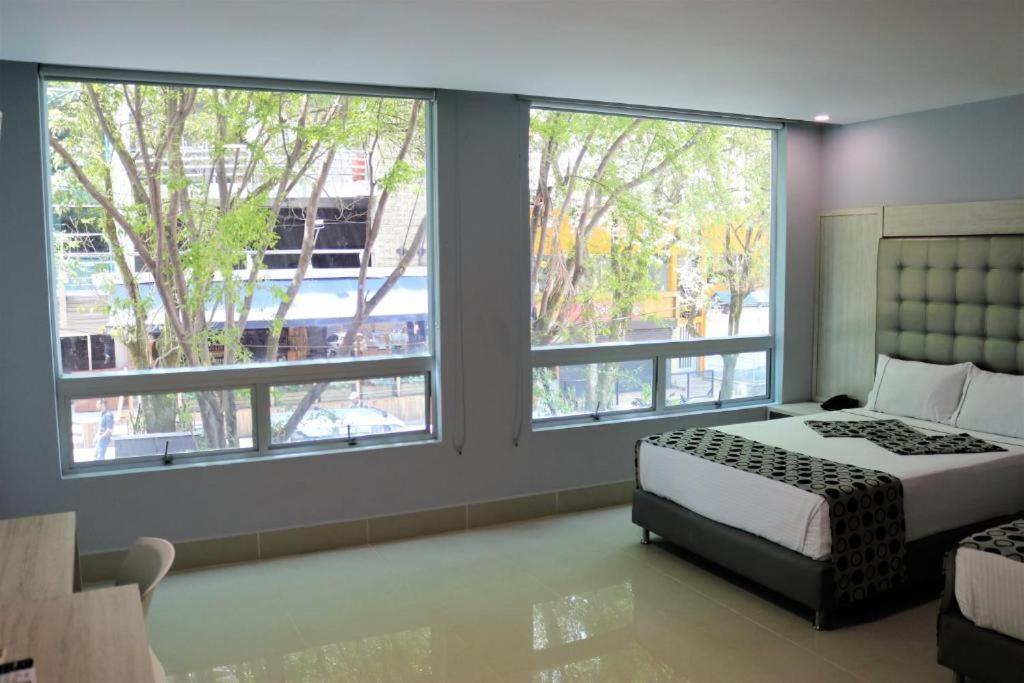 Hotel Lleras 10 Medellín Zewnętrze zdjęcie