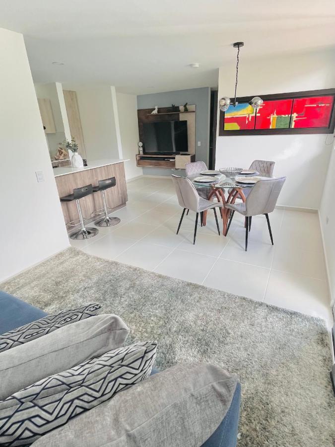 Hotel Lleras 10 Medellín Zewnętrze zdjęcie