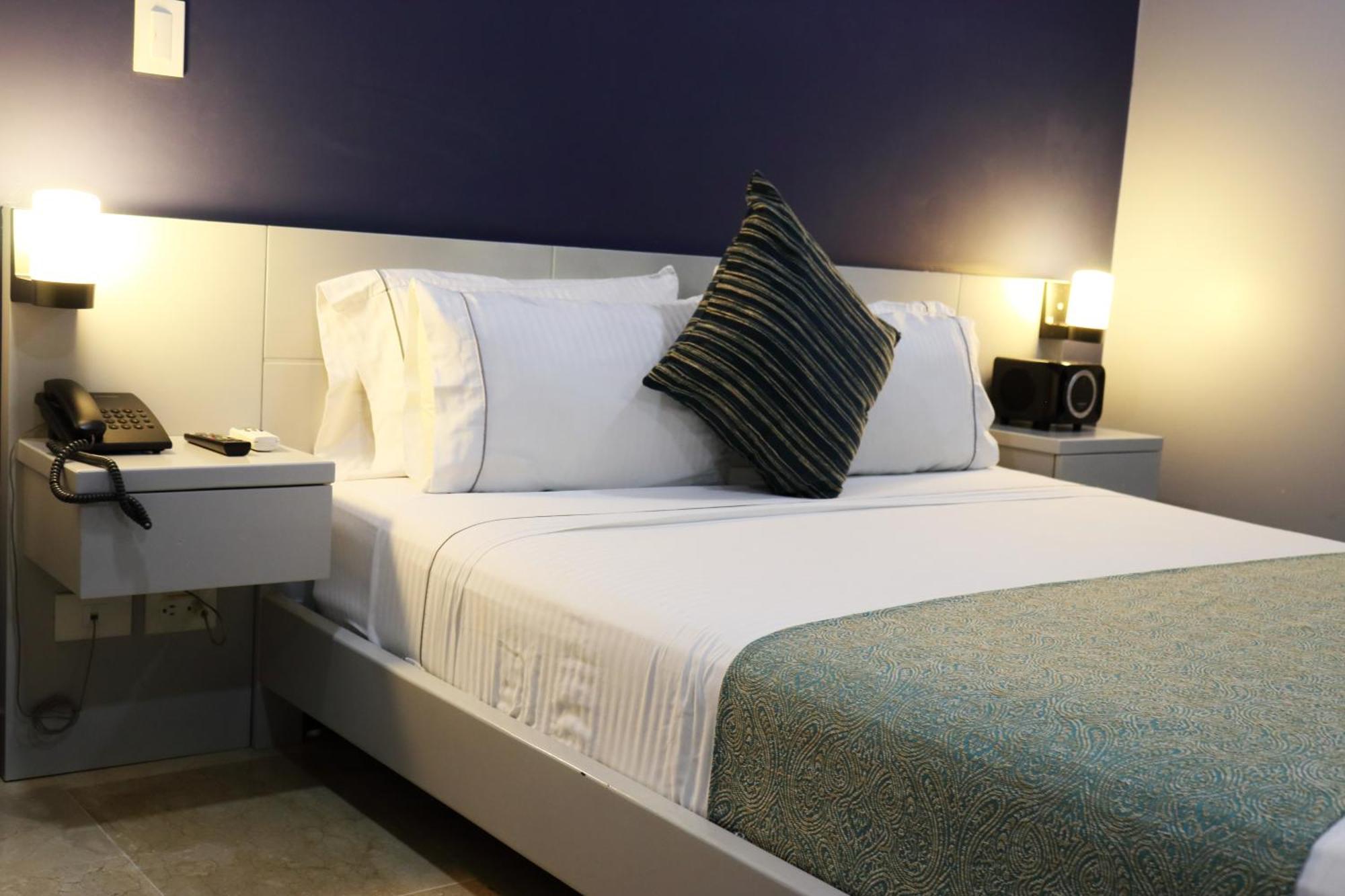 Hotel Lleras 10 Medellín Zewnętrze zdjęcie