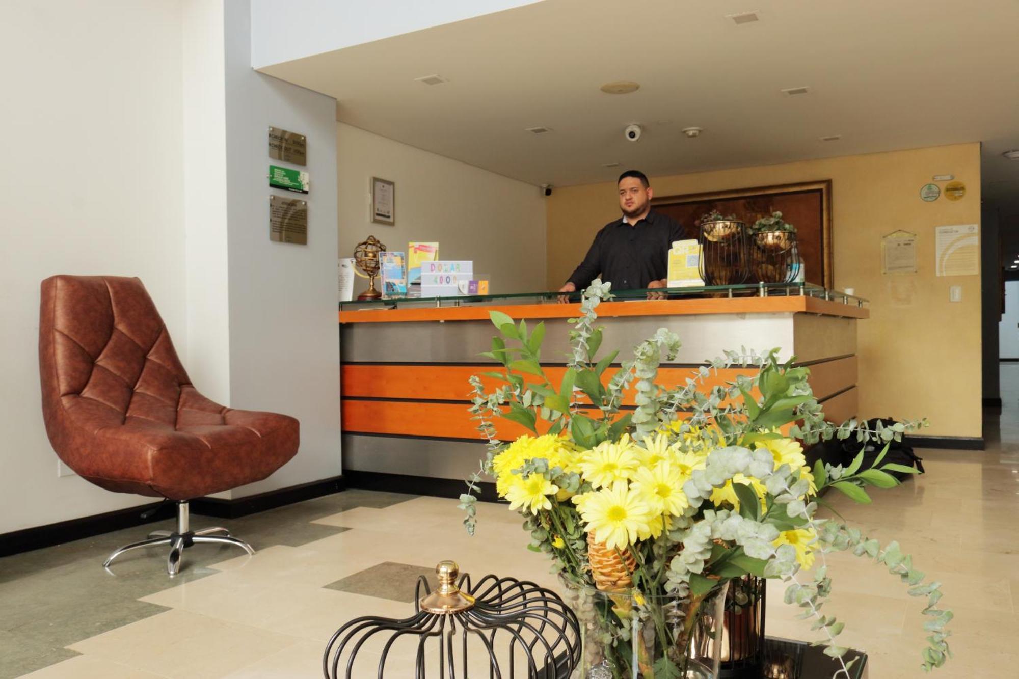 Hotel Lleras 10 Medellín Zewnętrze zdjęcie