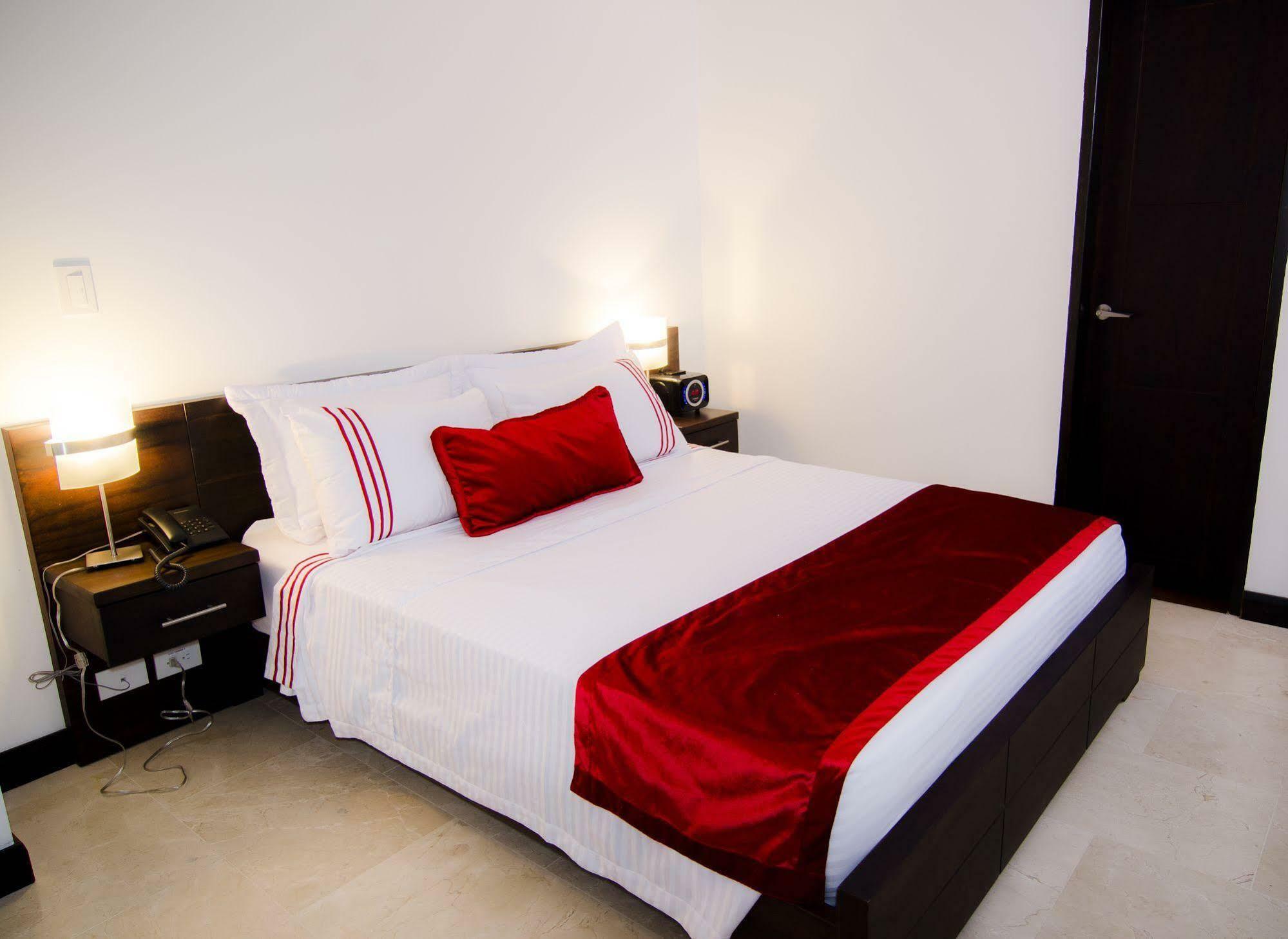 Hotel Lleras 10 Medellín Zewnętrze zdjęcie